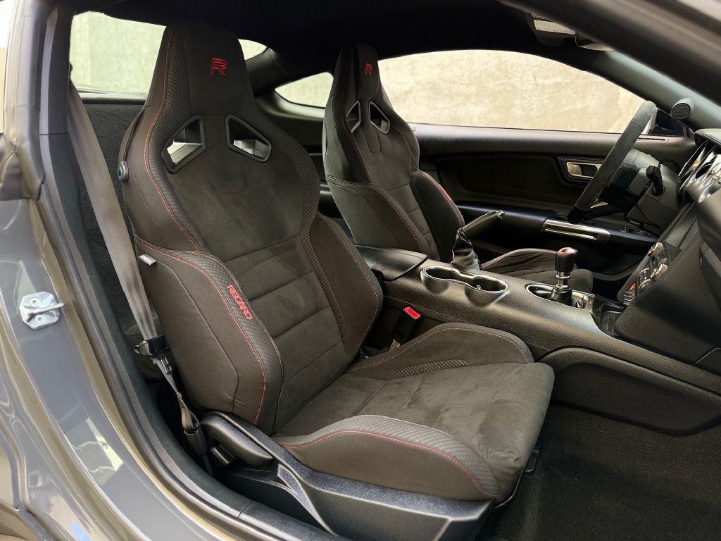 2018 Ford Mustang Image 37