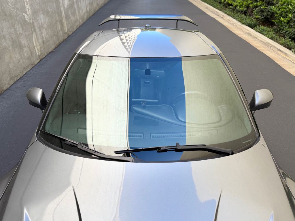 2010 Nissan GT-R Image 18