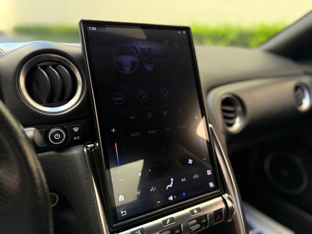 2010 Nissan GT-R Image 41