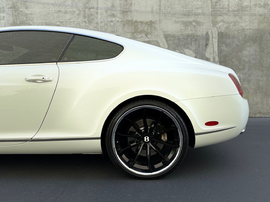 2005 Bentley Continental Image 8