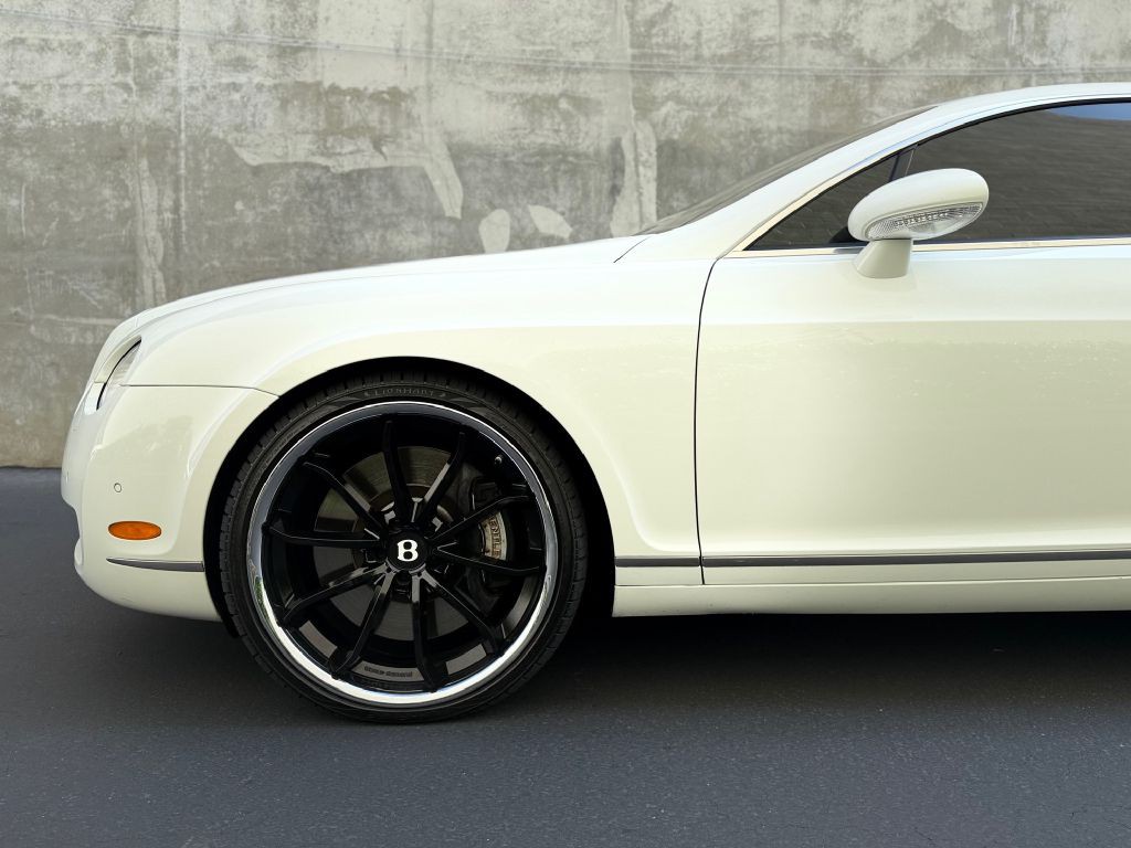 2005 Bentley Continental Image 9