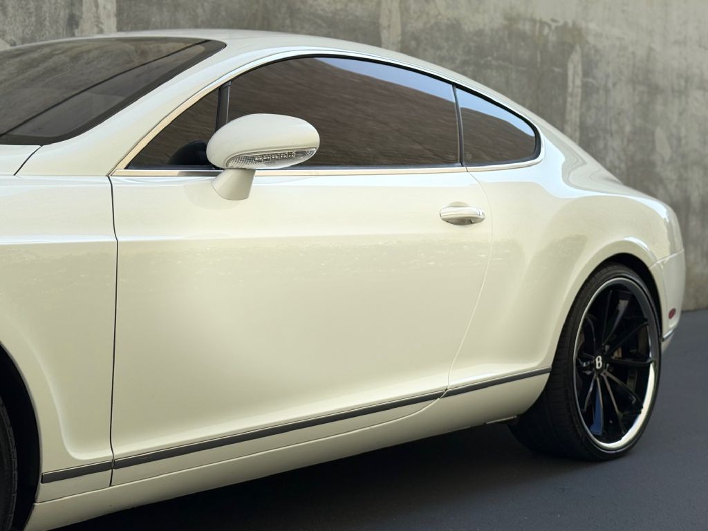 2005 Bentley Continental Image 11