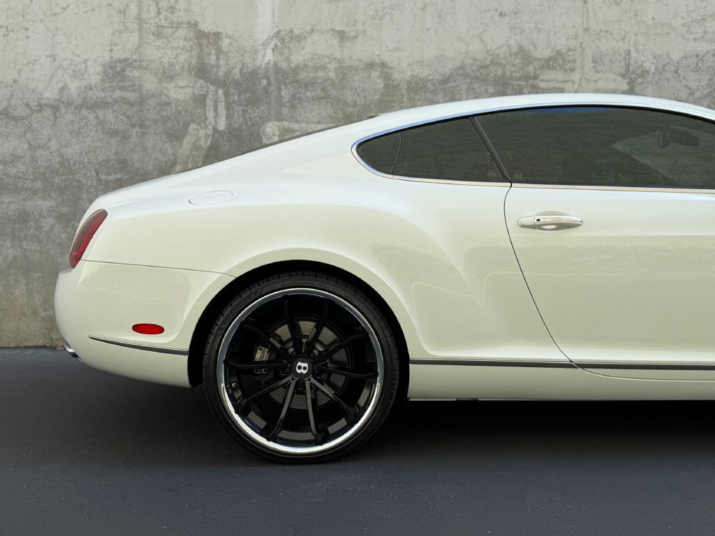 2005 Bentley Continental Image 18