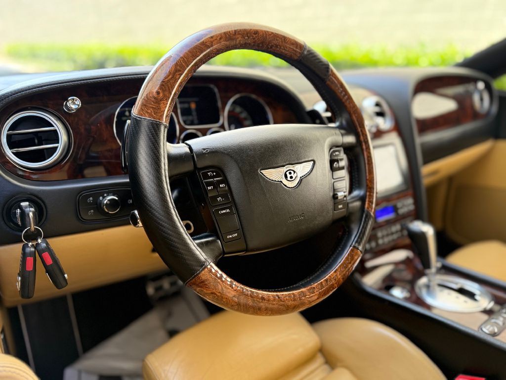 2005 Bentley Continental Image 27