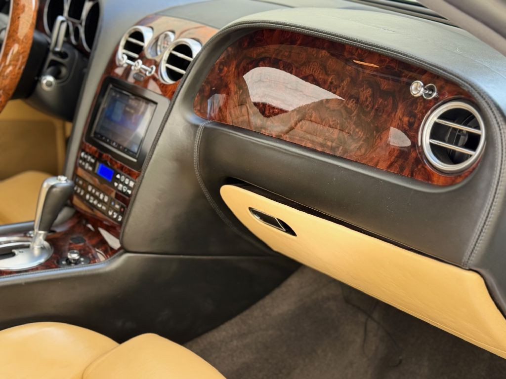 2005 Bentley Continental Image 33