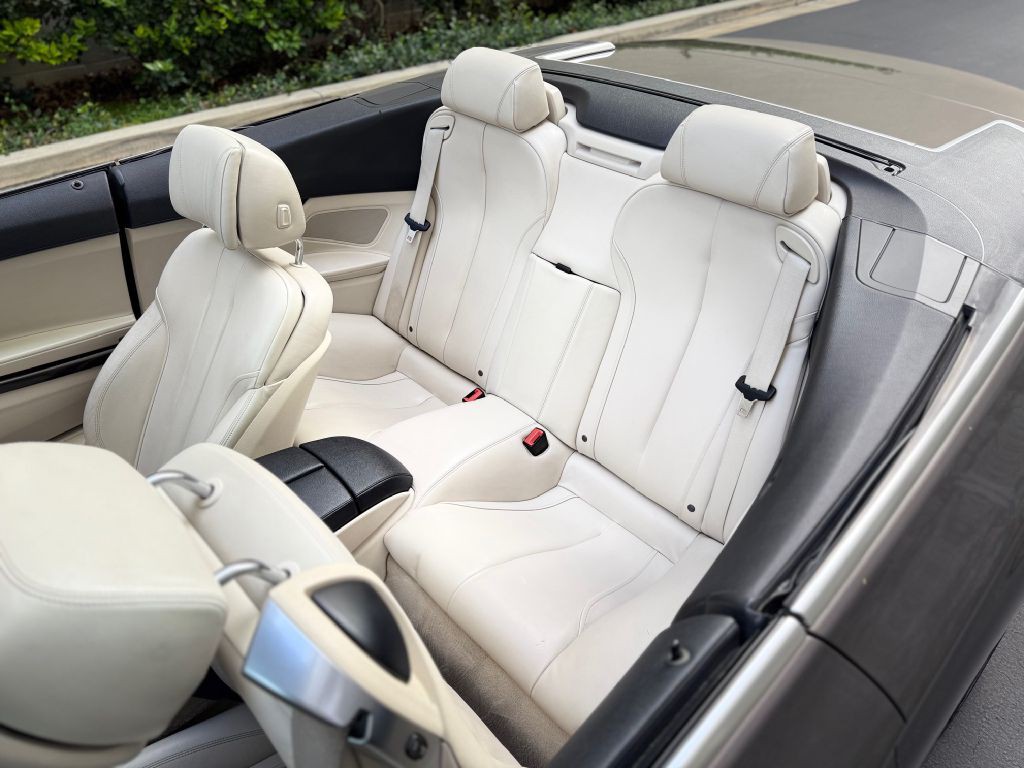 2015 BMW 6 Series Image 25