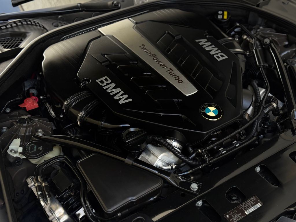 2015 BMW 6 Series Image 35