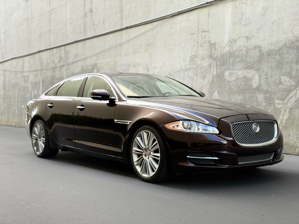 2011 Jaguar XJ Image 15