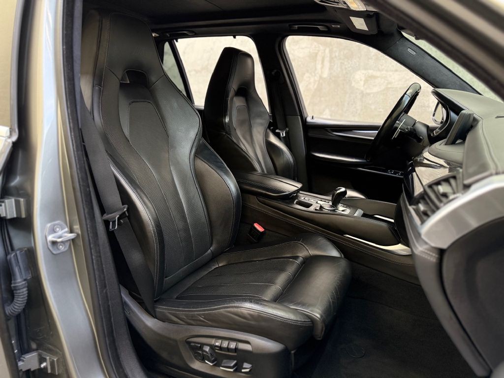 2016 BMW X5 Image 30