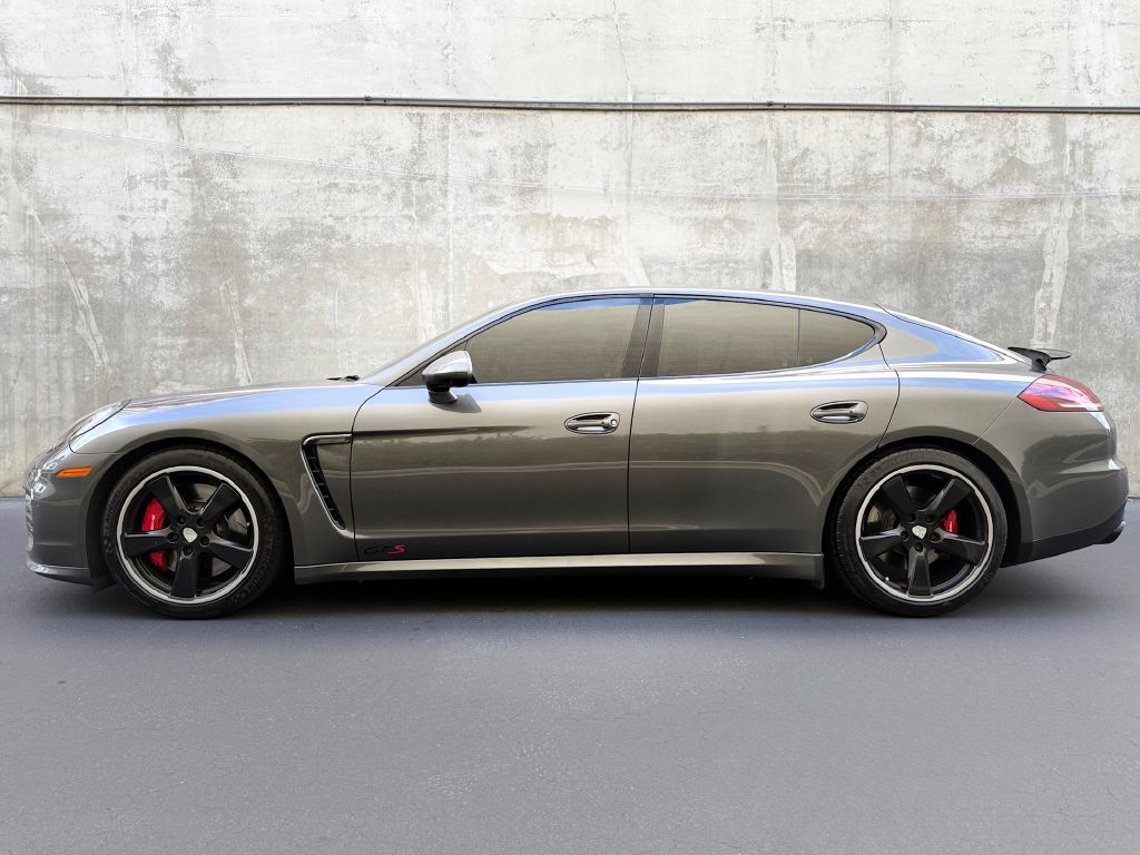 2014 Porsche Panamera Image 5