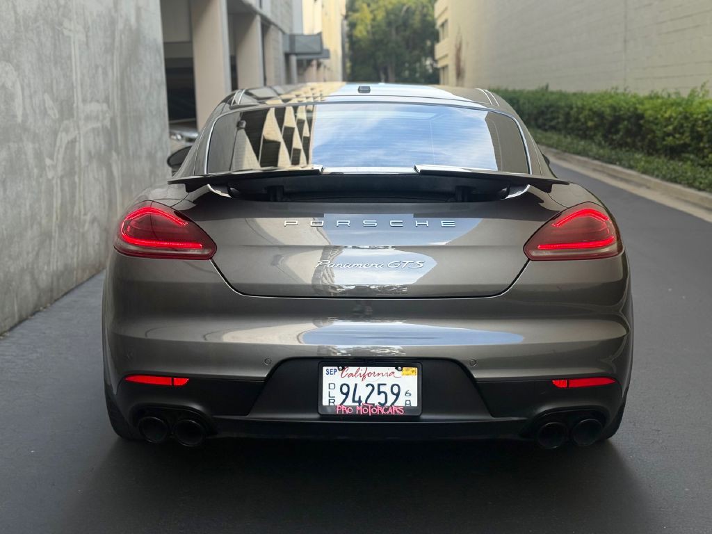 2014 Porsche Panamera Image 15
