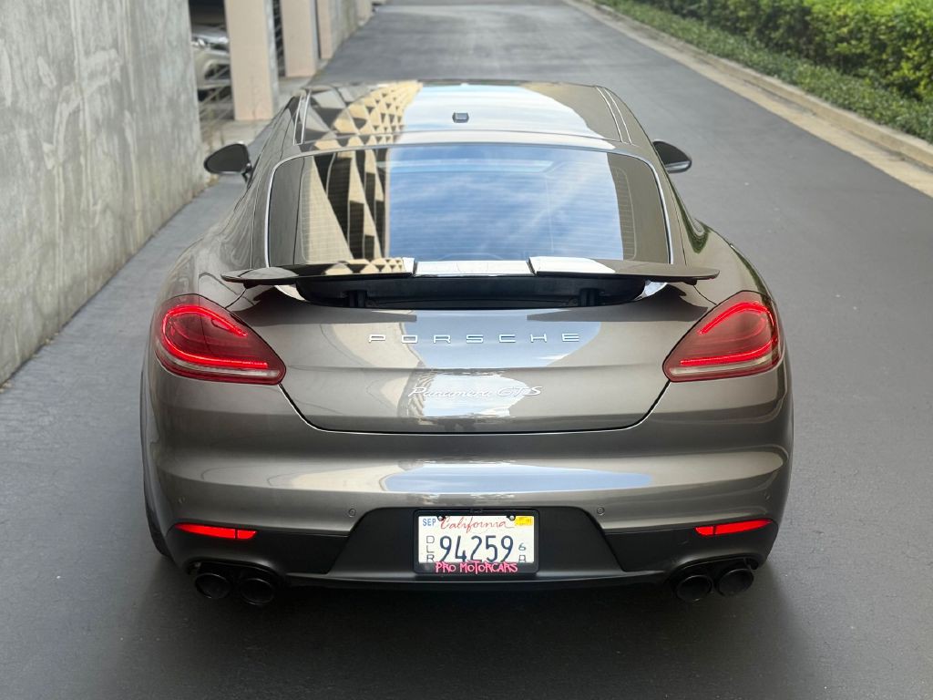 2014 Porsche Panamera Image 16