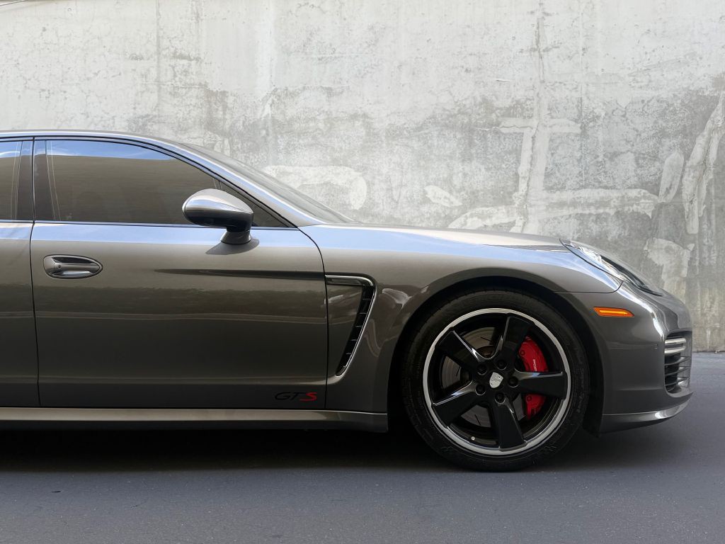 2014 Porsche Panamera Image 20