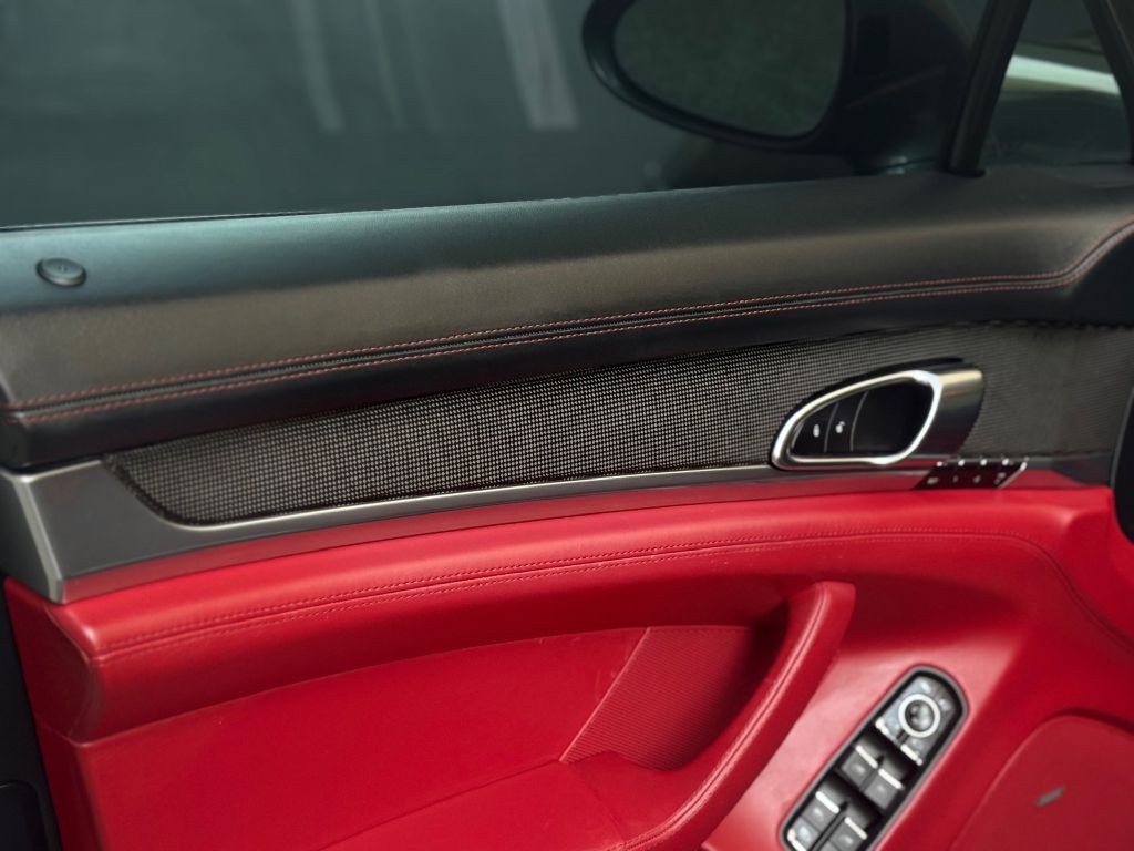 2014 Porsche Panamera Image 23