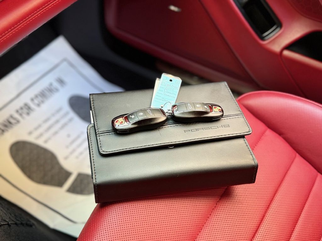 2014 Porsche Panamera Image 47