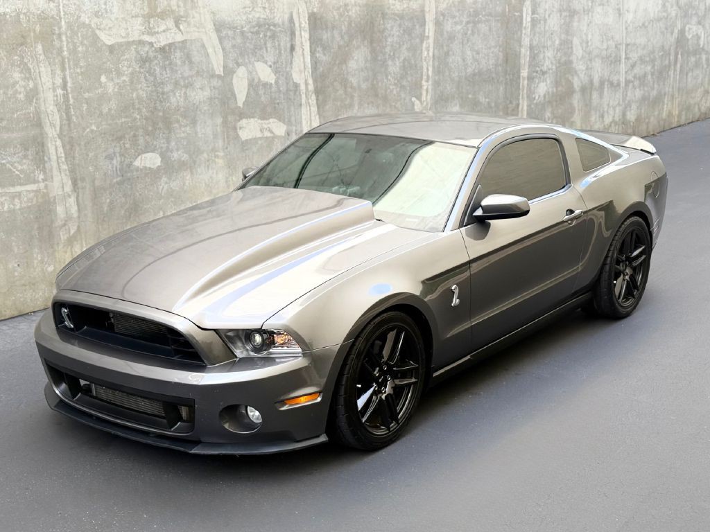 2011 Ford Mustang Image 2
