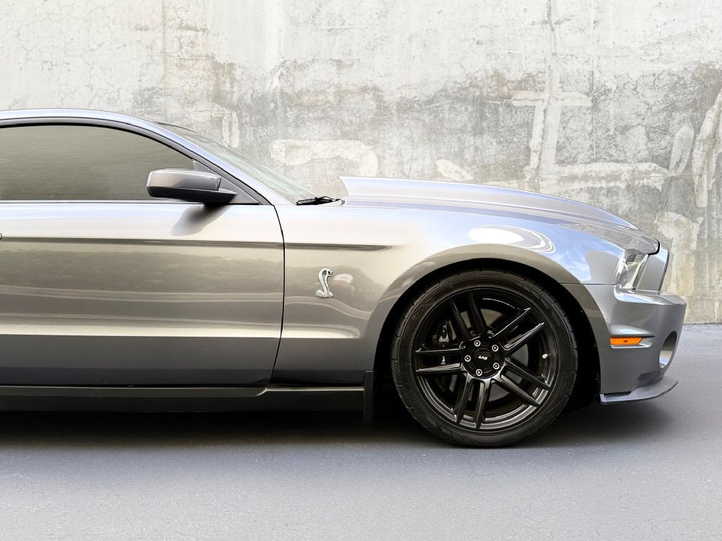 2011 Ford Mustang Image 18