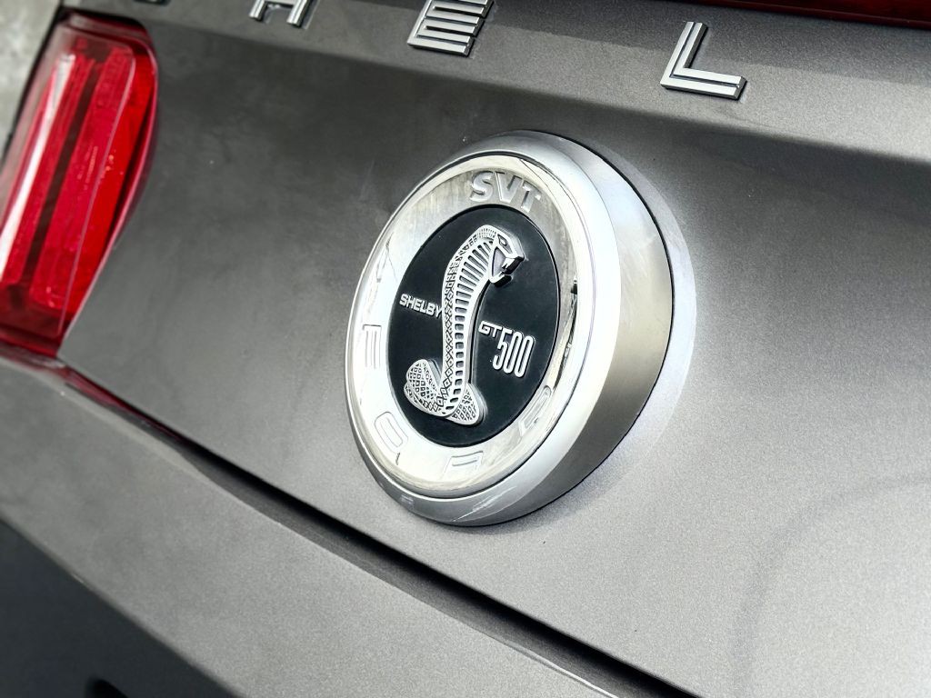 2011 Ford Mustang Image 21