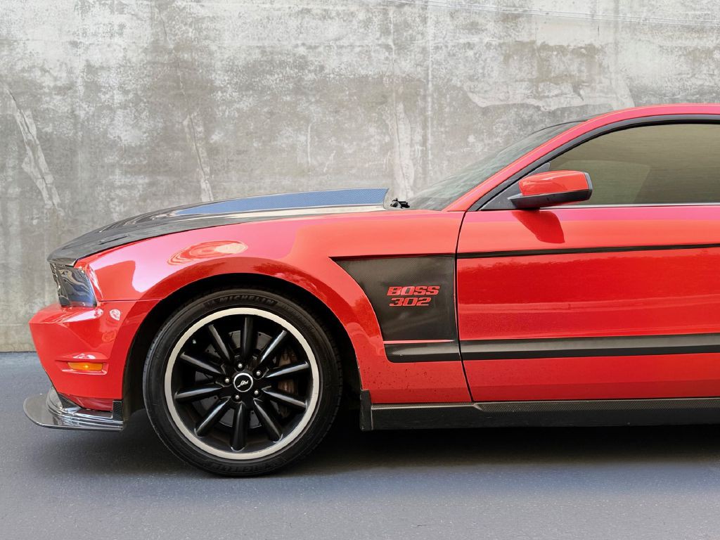 2012 Ford Mustang Image 12