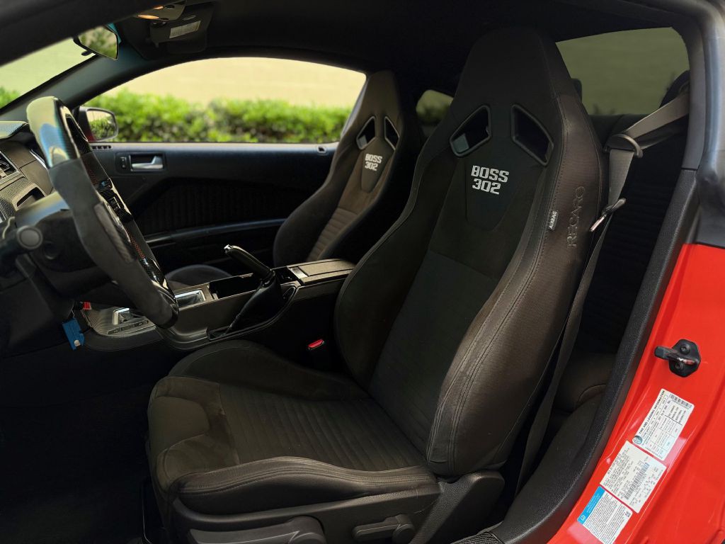 2012 Ford Mustang Image 29