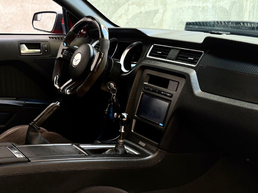 2012 Ford Mustang Image 35