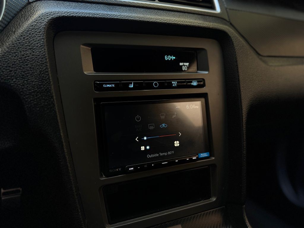 2012 Ford Mustang Image 38