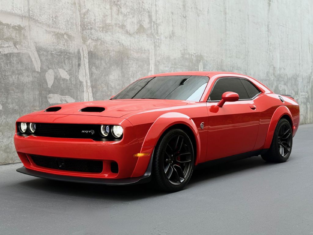 2023 Dodge Challenger Image 1