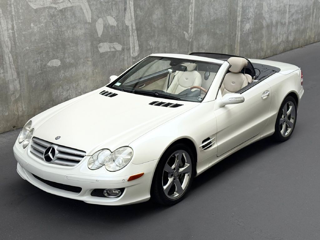 2008 Mercedes-Benz SL-Class Image 2
