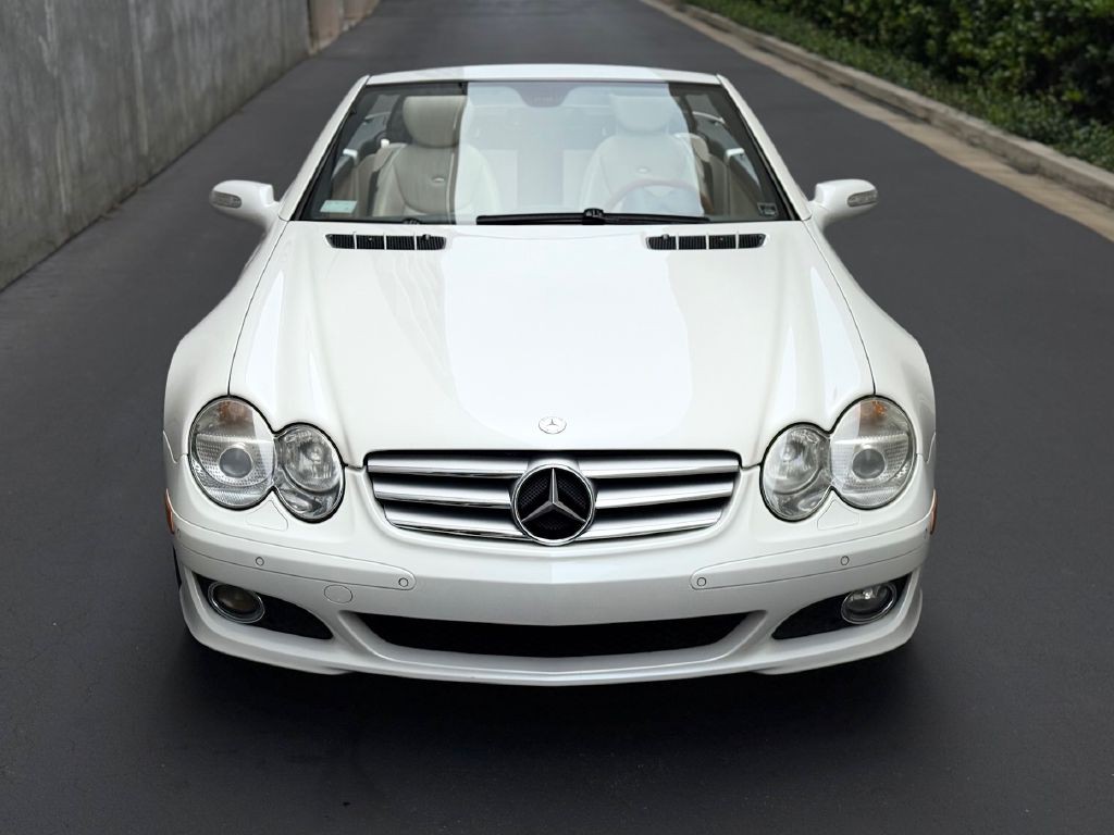 2008 Mercedes-Benz SL-Class Image 3