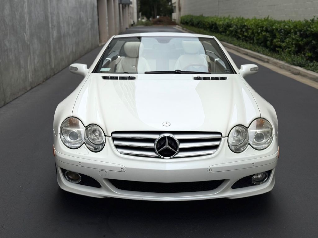 2008 Mercedes-Benz SL-Class Image 4