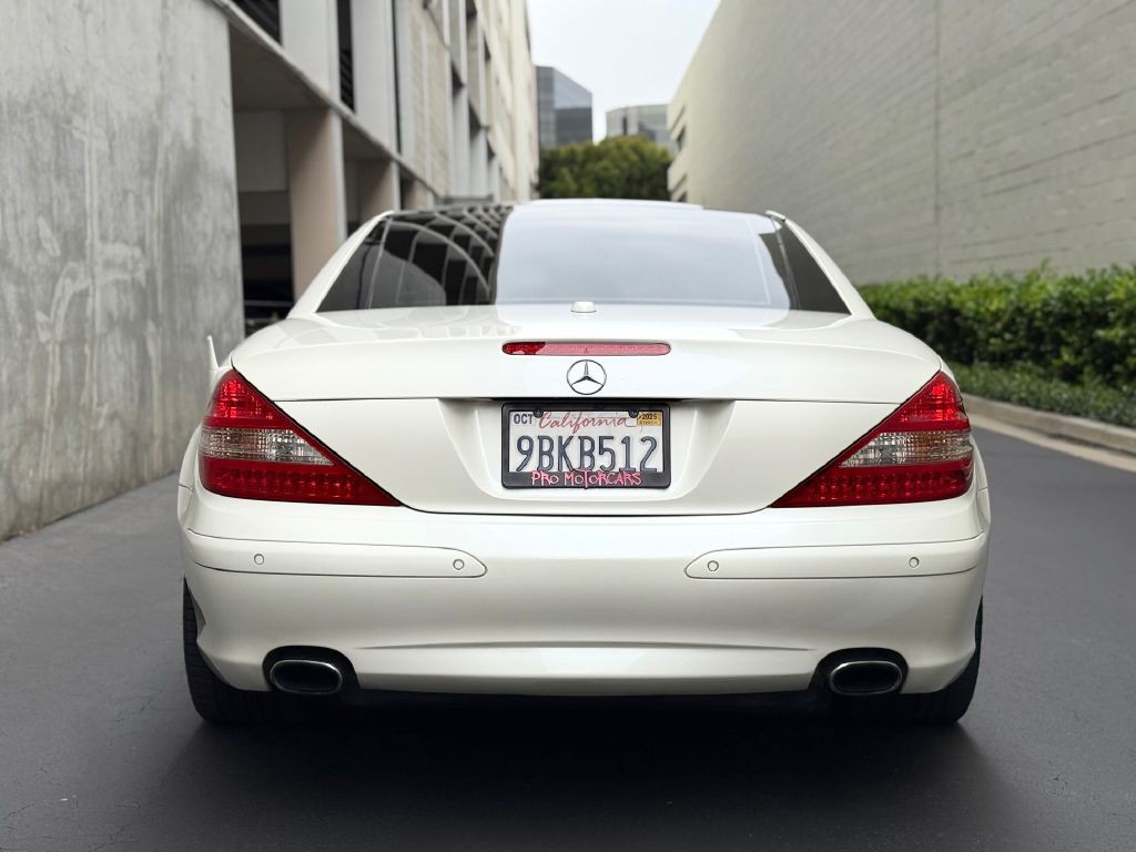 2008 Mercedes-Benz SL-Class Image 25