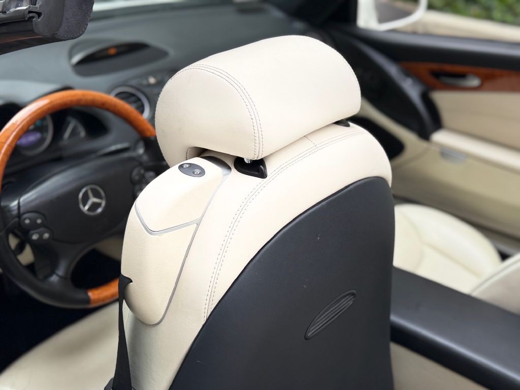 2008 Mercedes-Benz SL-Class Image 50