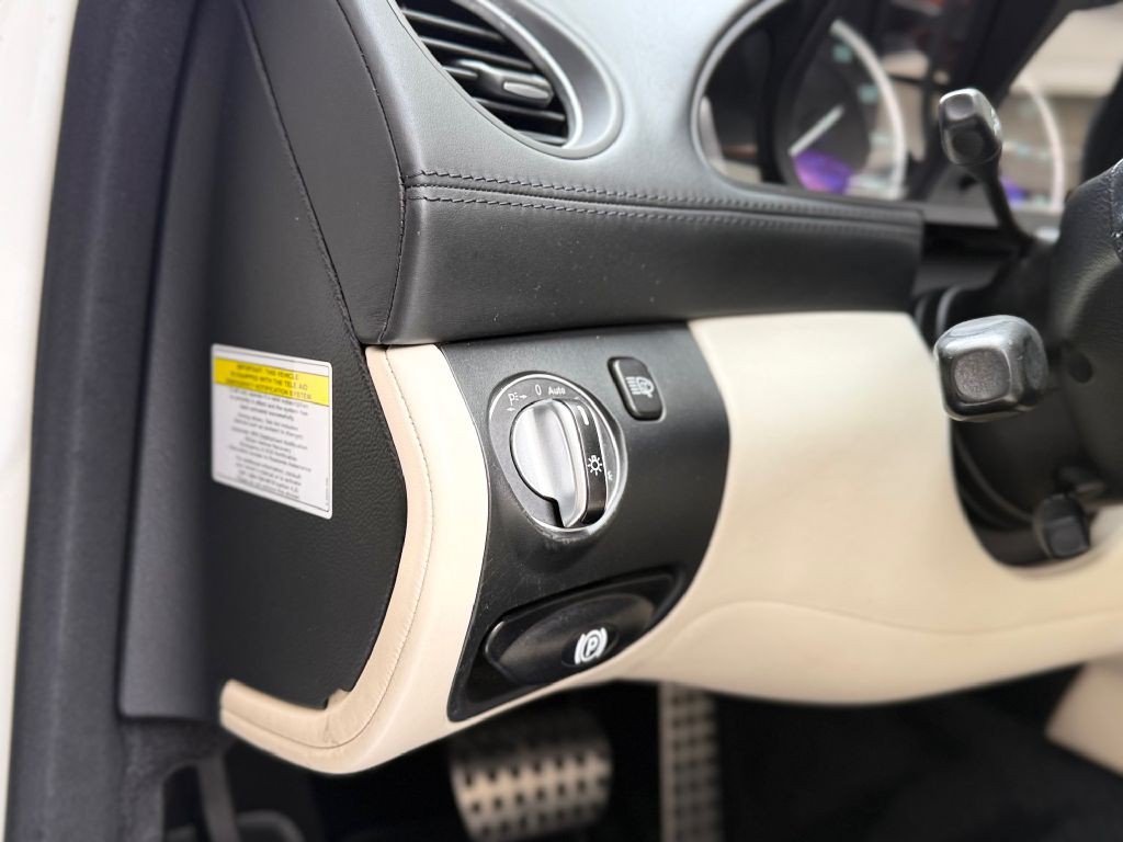 2008 Mercedes-Benz SL-Class Image 43