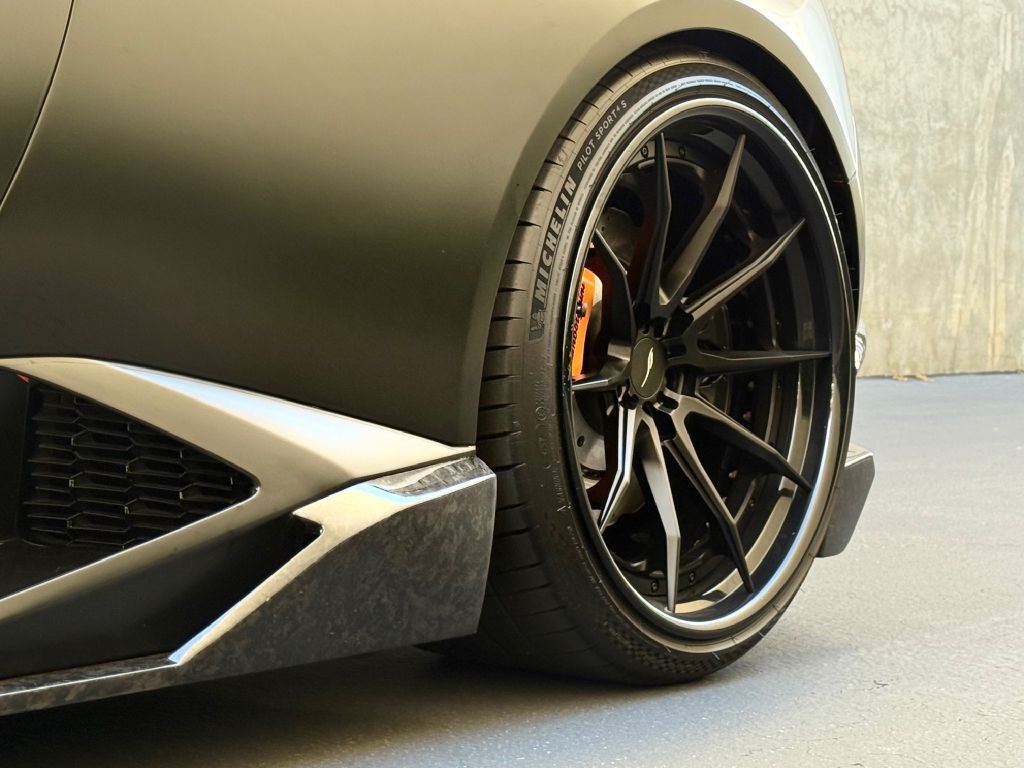 2019 Lamborghini Huracan Image 11