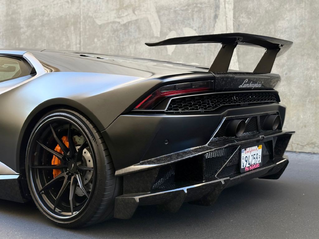 2019 Lamborghini Huracan Image 13