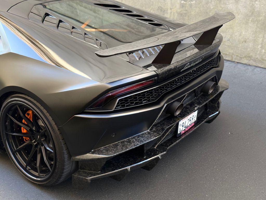 2019 Lamborghini Huracan Image 14