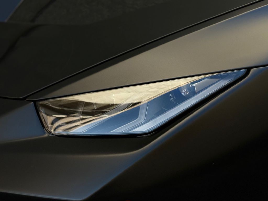 2019 Lamborghini Huracan Image 18
