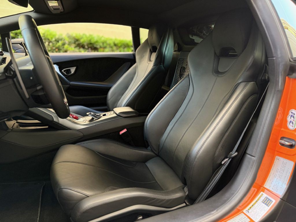2019 Lamborghini Huracan Image 39