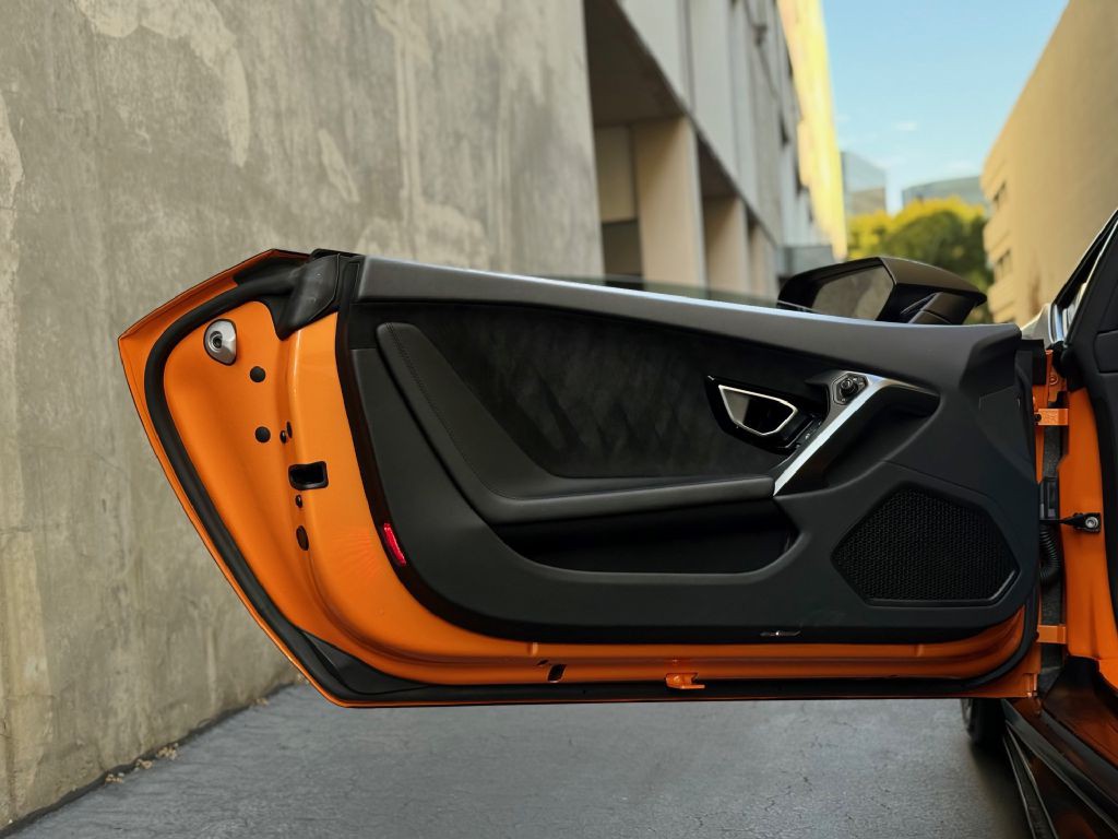 2019 Lamborghini Huracan Image 40