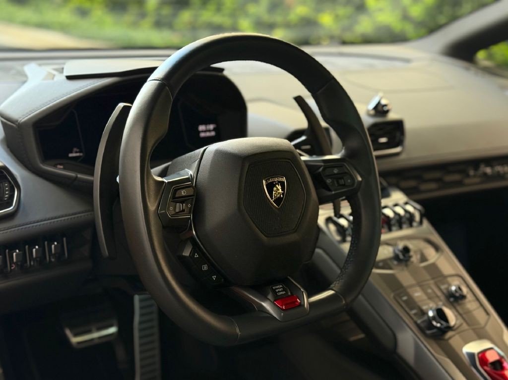 2019 Lamborghini Huracan Image 41