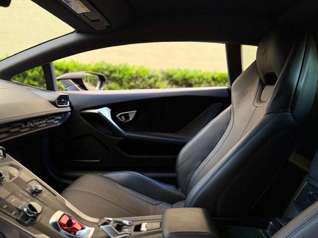 2019 Lamborghini Huracan Image 42
