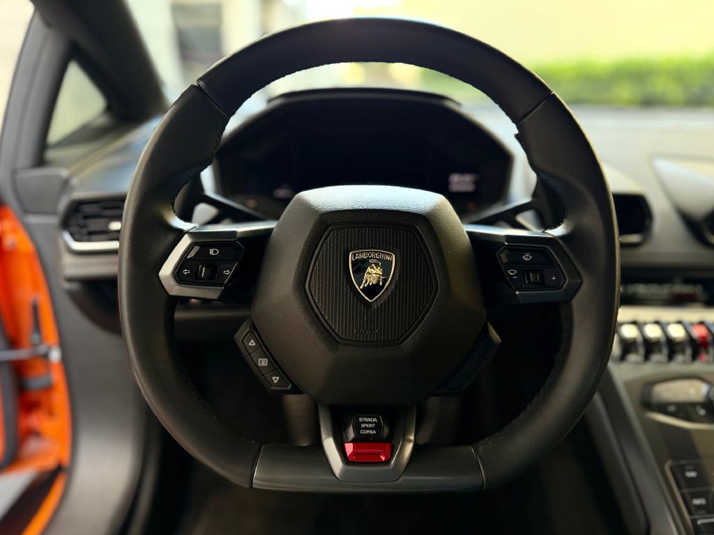 2019 Lamborghini Huracan Image 48
