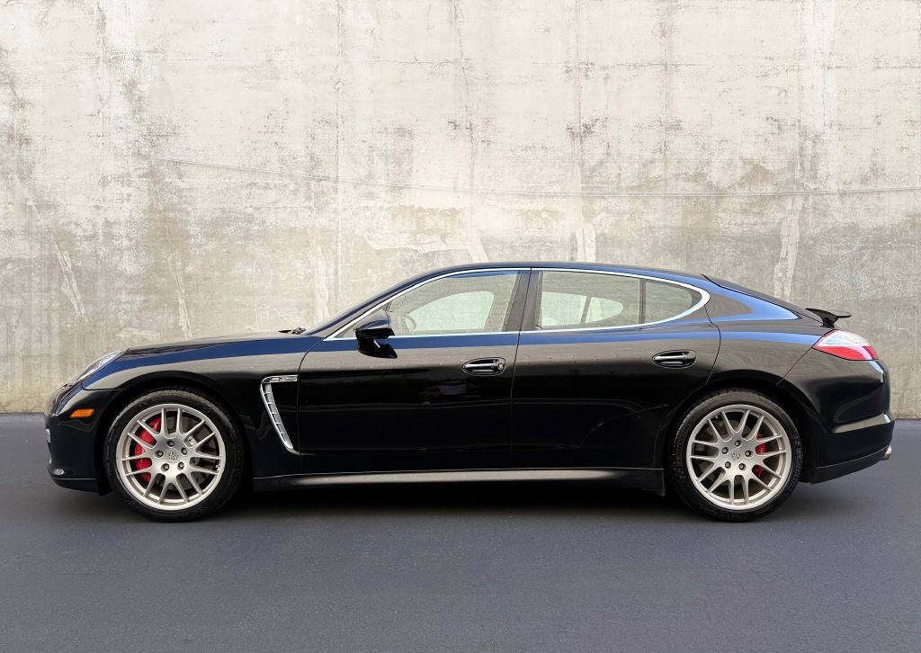 2010 Porsche Panamera Image 5