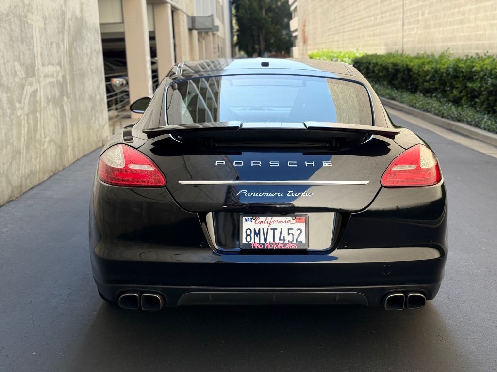 2010 Porsche Panamera Image 11