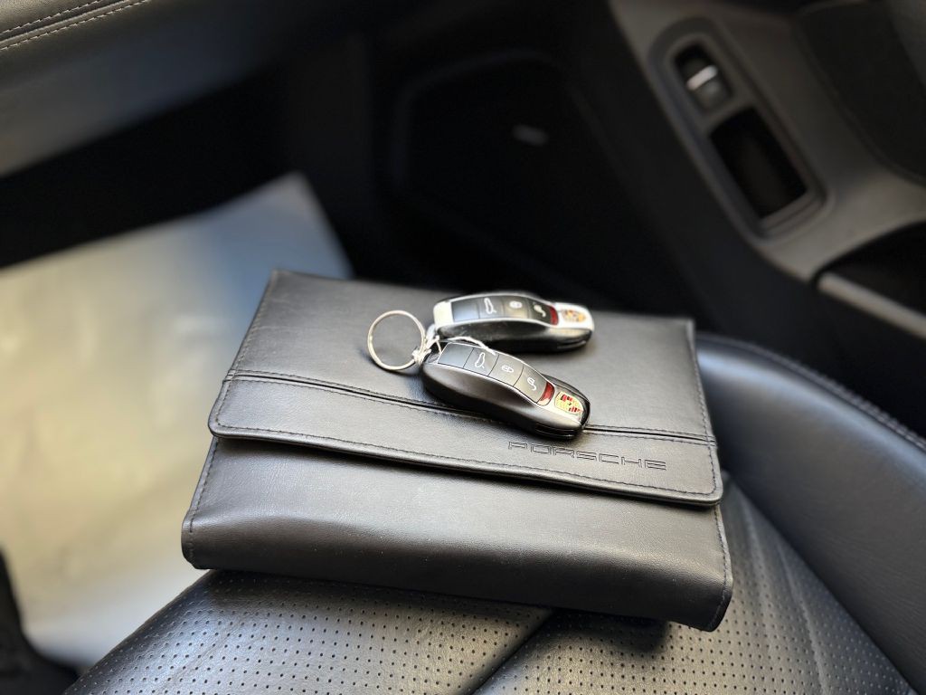 2010 Porsche Panamera Image 34