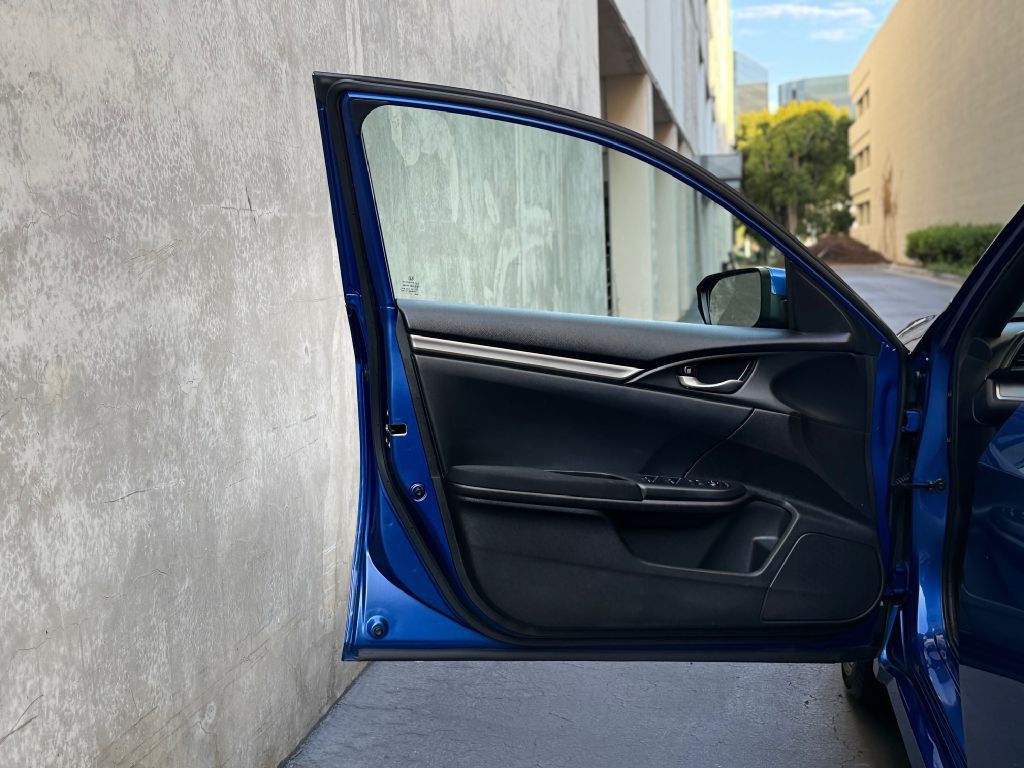 2017 Honda Civic Image 16
