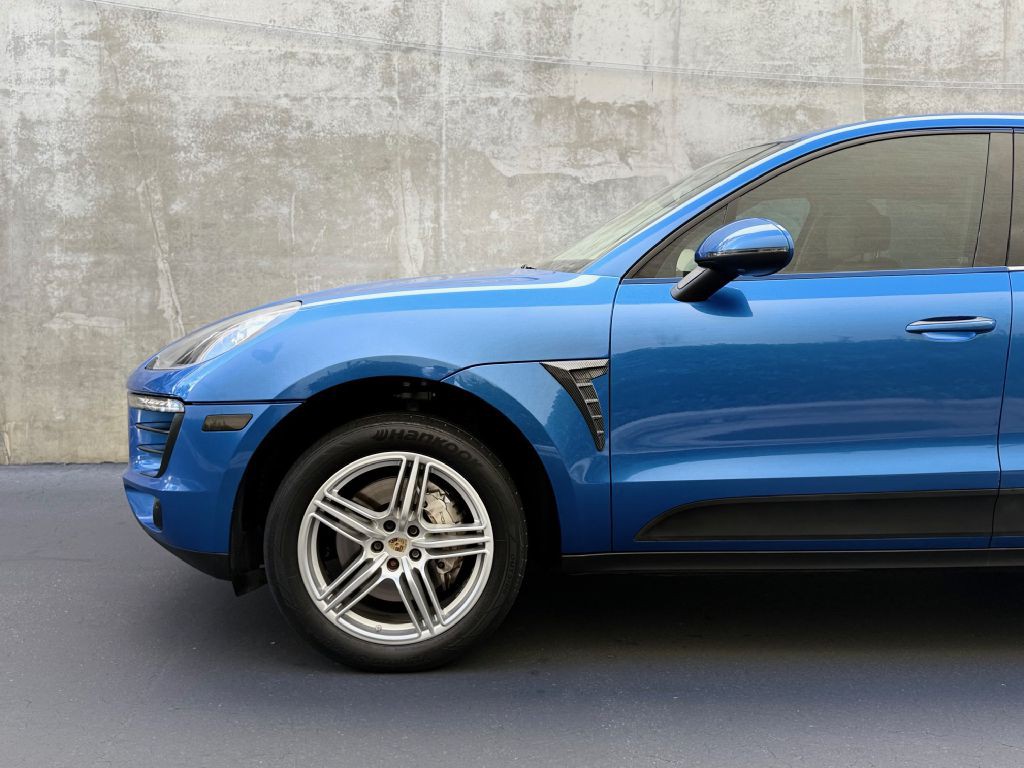 2015 Porsche Macan Image 7