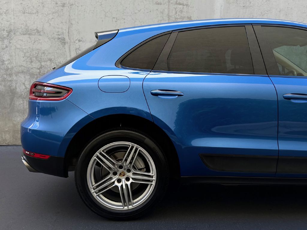 2015 Porsche Macan Image 13