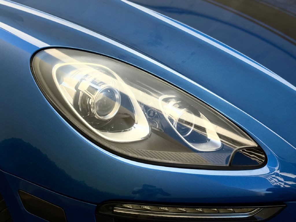2015 Porsche Macan Image 14