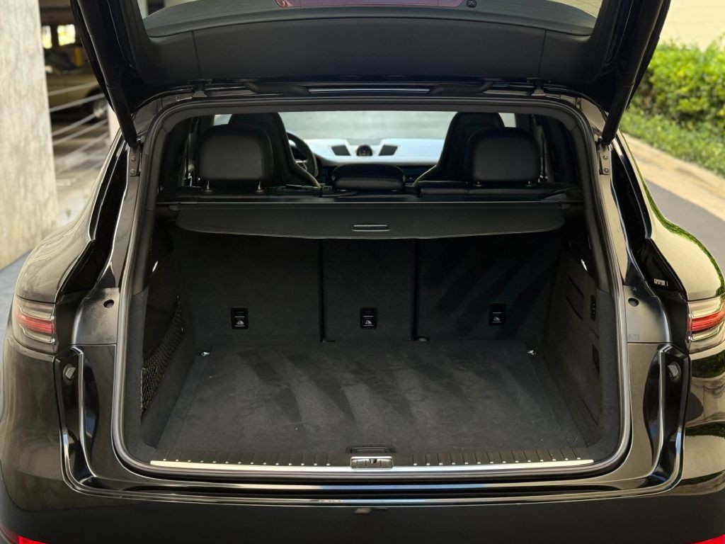 2019 Porsche Cayenne Image 27